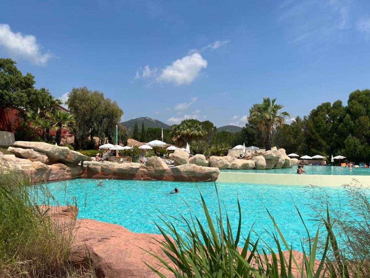 Azur Appartement Grimaud Buitenkant foto
